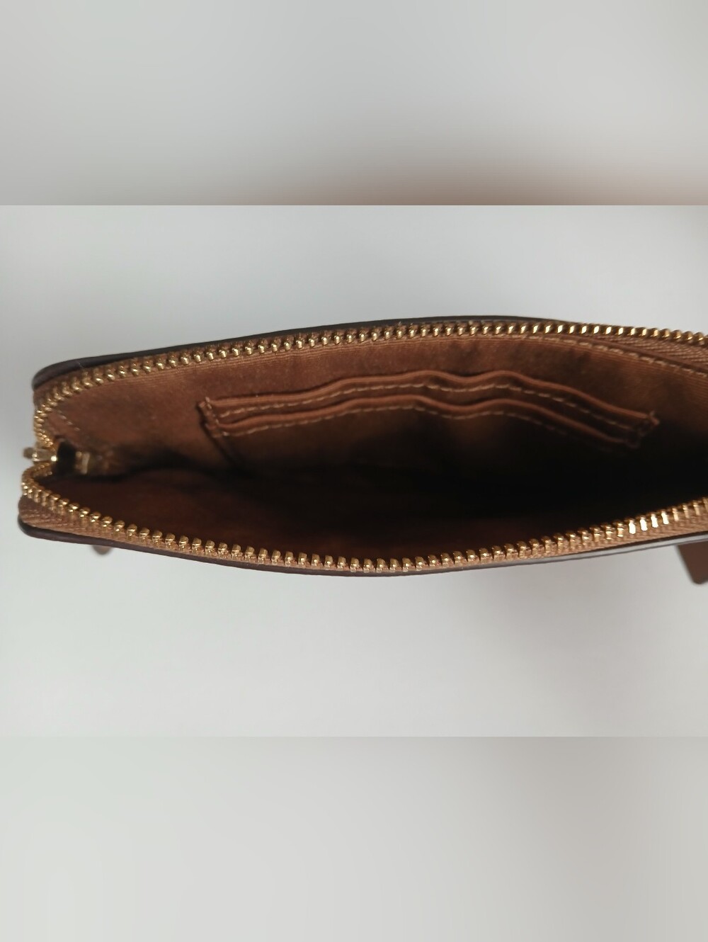 Coach wristlet - Picture 2 of 2